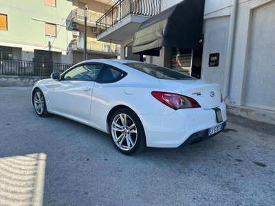 Hyundai Genesis Coupe 2.0 Turbo Sport (4)