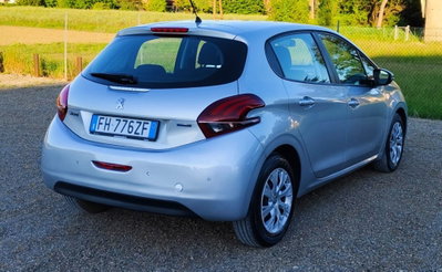 Peugeot 208 82 5p. GPL Access (9)
