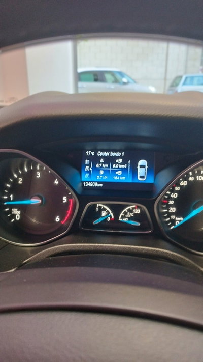 Ford Focus 1.5 TDCi 120 CV Start&Stop Powershift ST Line Business (14)