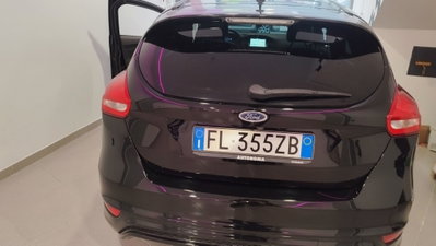 Ford Focus 1.5 TDCi 120 CV Start&Stop Powershift ST Line Business (16)