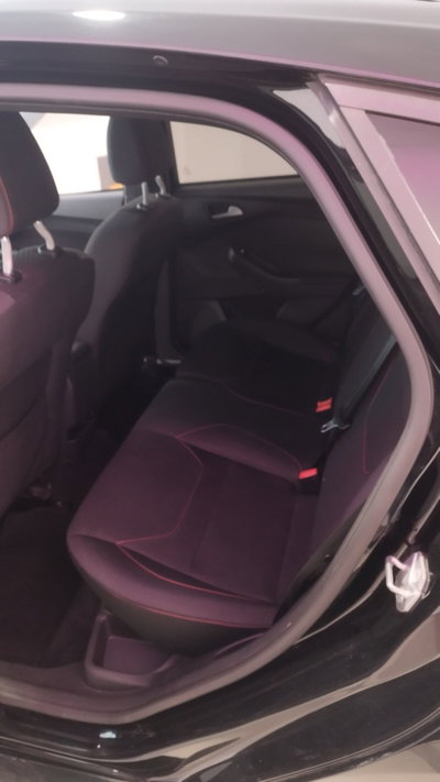 Ford Focus 1.5 TDCi 120 CV Start&Stop Powershift ST Line Business (18)
