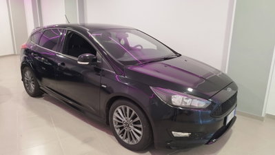 Ford Focus 1.5 TDCi 120 CV Start&Stop Powershift ST Line Business (3)