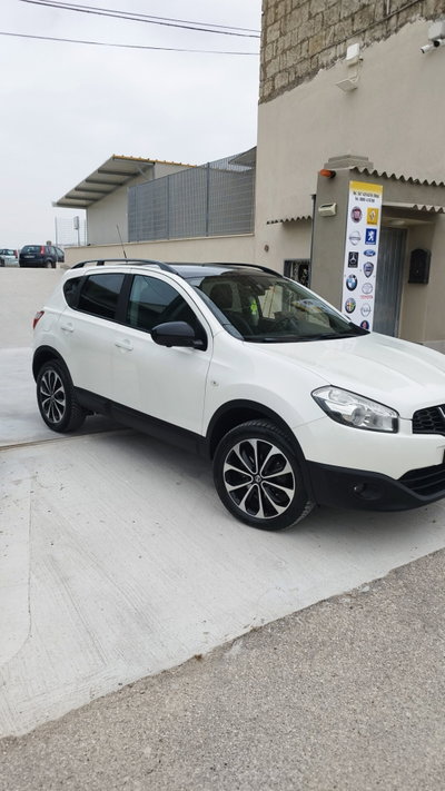 Nissan Qashqai 1.5 dCi DPF Tekna (3)