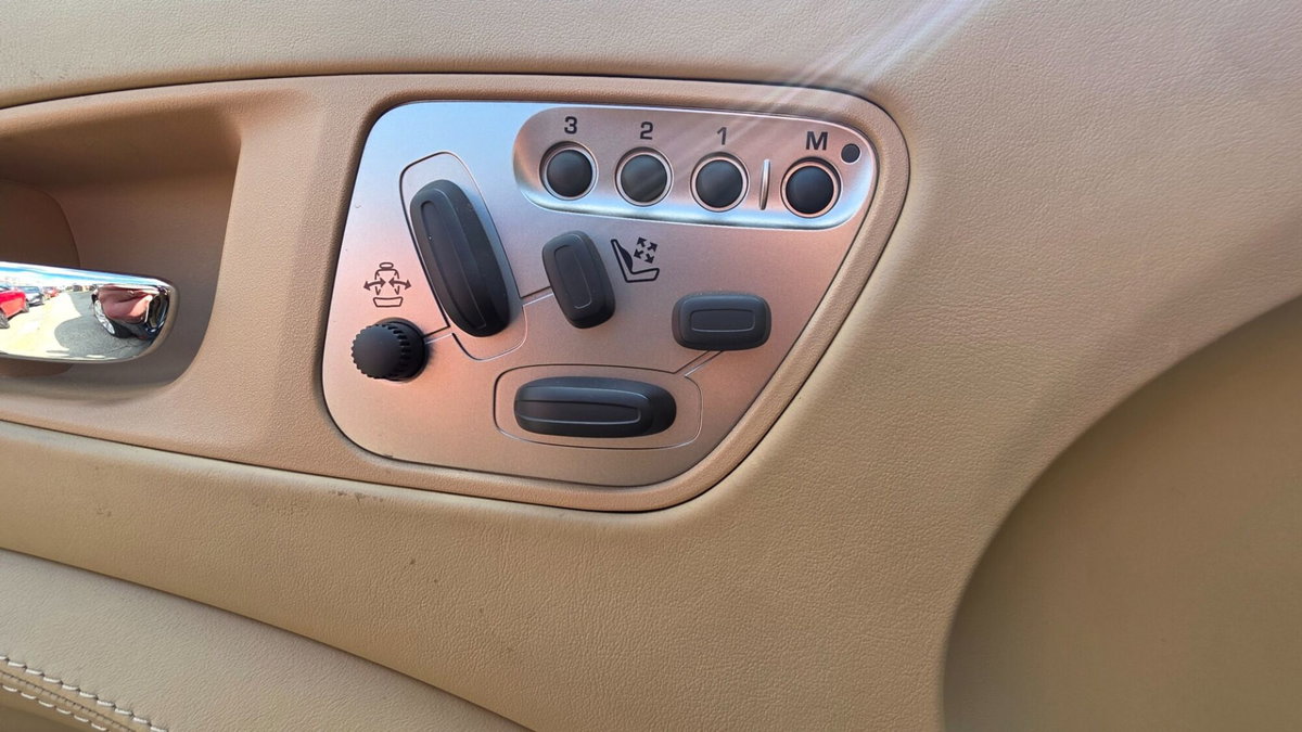 Jaguar XK 3.5 V8 Convertibile (11)