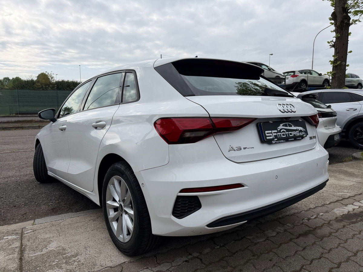 Audi A3 Sportback 35 TFSI S tronic Business Advanced (4)