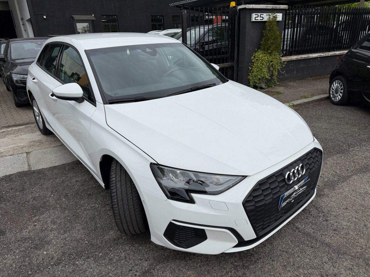Audi A3 Sportback 35 TFSI S tronic Business Advanced (6)