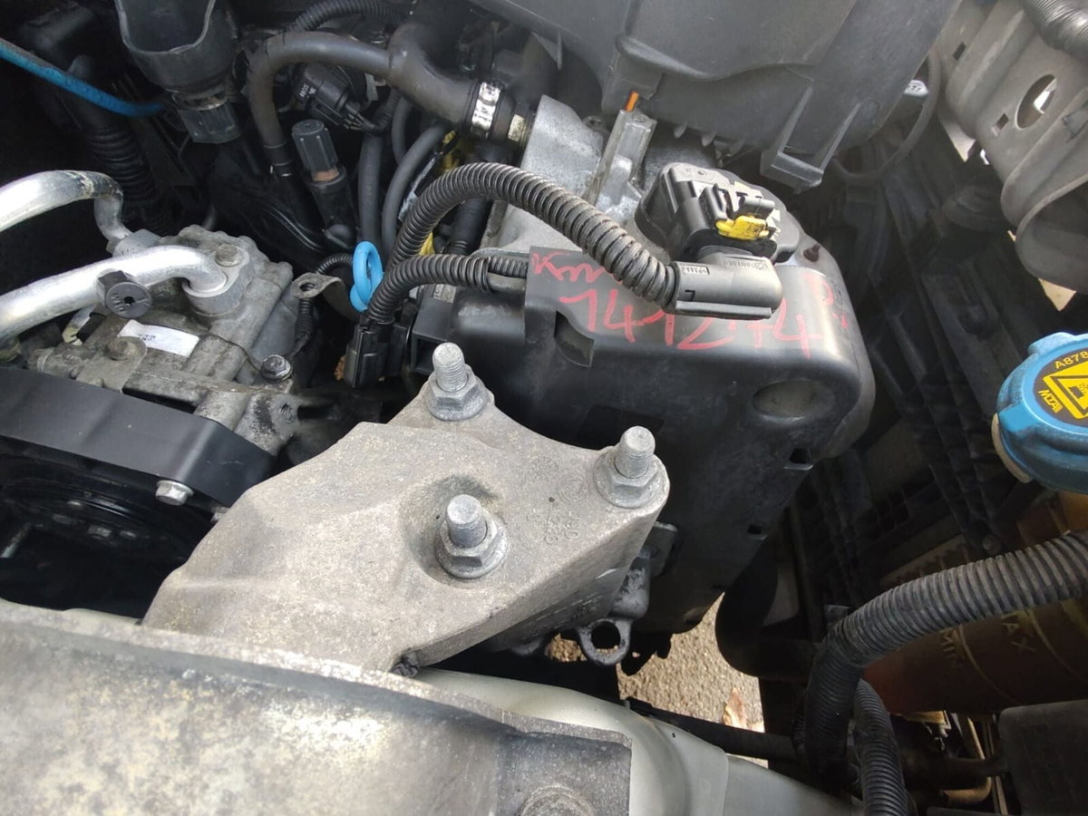 Lancia Ypsilon 1.4 Argento Ecochic GPL (11)