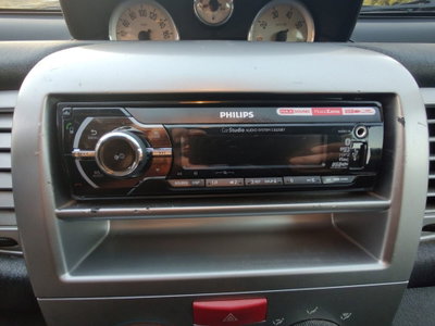Lancia Ypsilon 1.4 Argento Ecochic GPL (16)