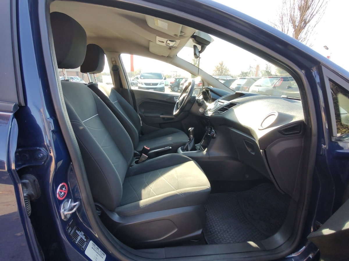 Ford Fiesta 1.4 5p. Bz.- GPL Titanium (10)
