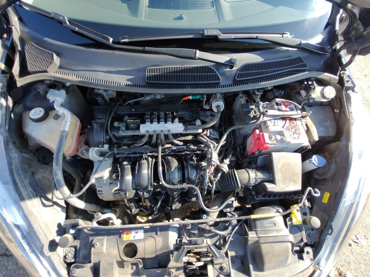 Ford Fiesta 1.4 5p. Bz.- GPL Titanium (13)