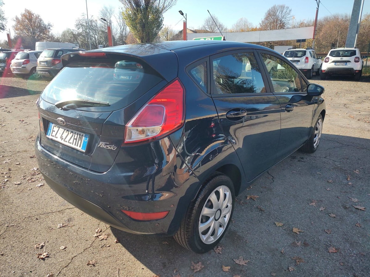 Ford Fiesta 1.4 5p. Bz.- GPL Titanium (7)