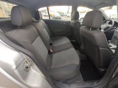 Opel Astra 1.6 115CV 5 porte Cosmo (10)