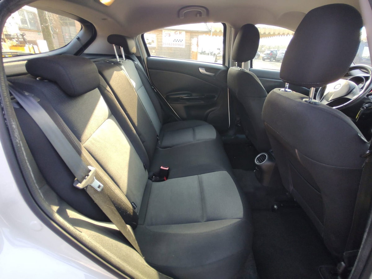 Alfa Romeo Giulietta 1.4 Turbo Progression Gpl 120cv (12)