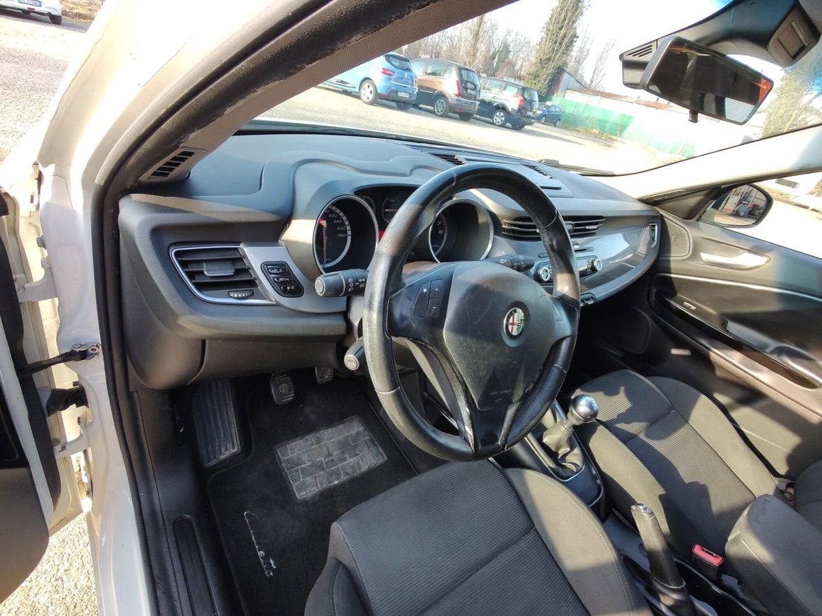 Alfa Romeo Giulietta 1.4 Turbo Progression Gpl 120cv (18)