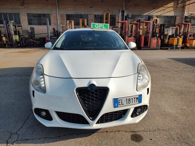 Alfa Romeo Giulietta 1.4 Turbo Distinctive Gpl 120cv E6 (6)