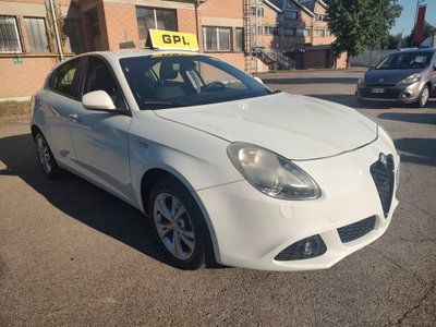 Alfa Romeo Giulietta 1.4 Turbo Progression Gpl 120cv (2)