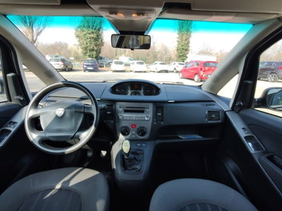 Lancia Musa 1.4 8V Ecochic (GPL) Platinum (13)