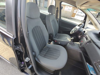 Lancia Musa 1.4 8V Ecochic (GPL) Platinum (14)