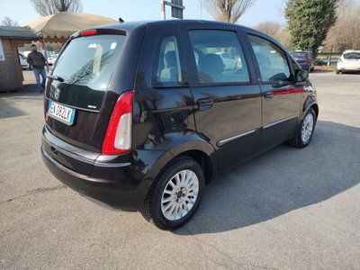 Lancia Musa 1.4 8V Ecochic (GPL) Platinum (2)