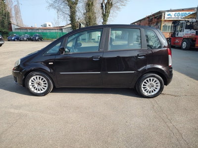 Lancia Musa 1.4 8V Ecochic (GPL) Platinum (9)