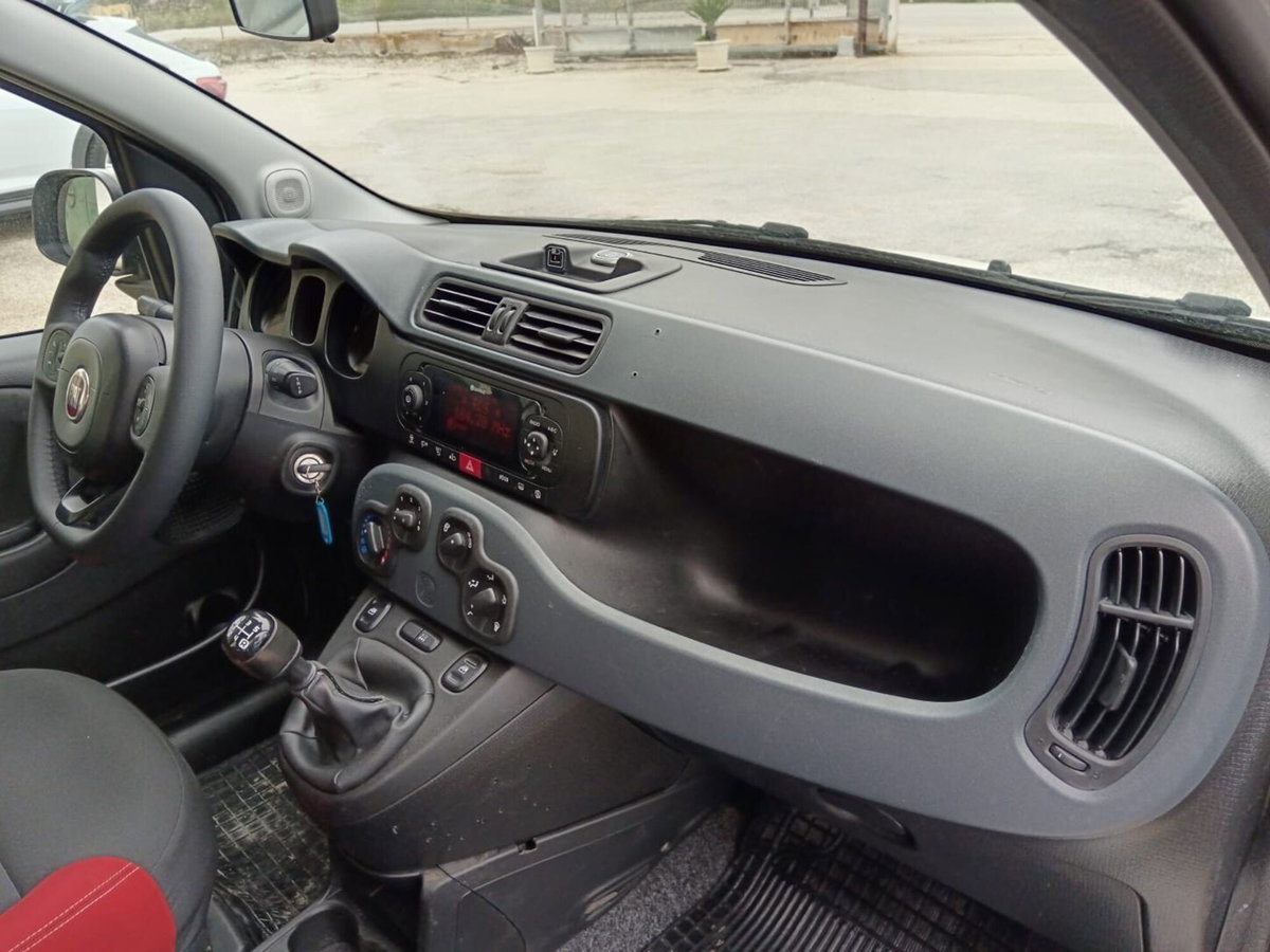 Fiat Panda 1.3 MJT 95 CV S&S 4x4 (13)