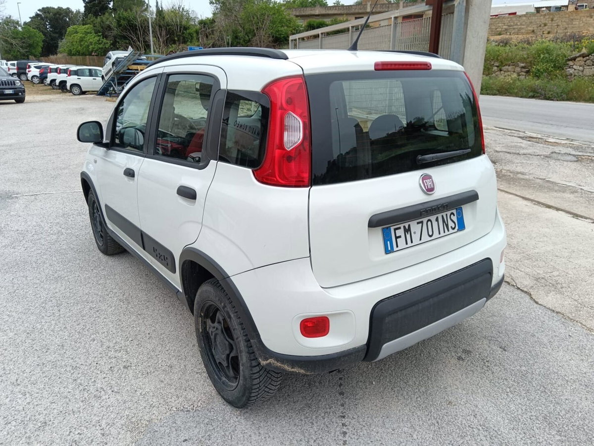 Fiat Panda 1.3 MJT 95 CV S&S 4x4 (3)