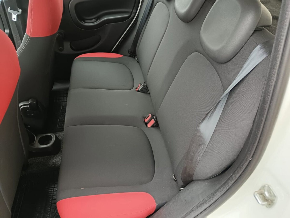 Fiat Panda 1.3 MJT 95 CV S&S 4x4 (5)