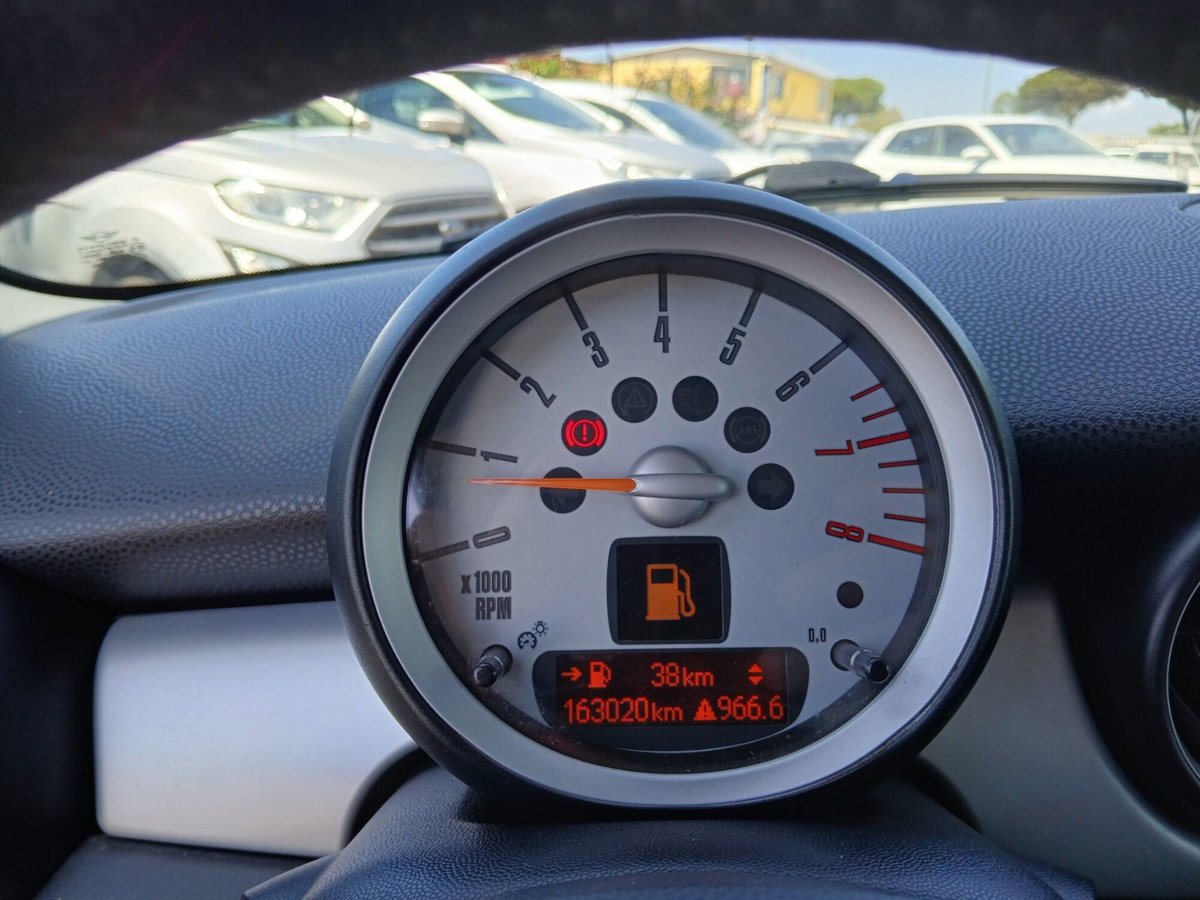 MINI Mini 1.4 16V Ray G (19)