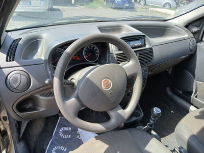 Fiat Punto Classic 1.2 3 porte Dynamic (10)