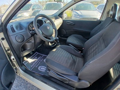 Fiat Punto Classic 1.2 3 porte Dynamic (13)