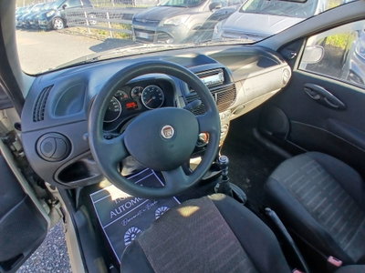 Fiat Punto Classic 1.2 3 porte Dynamic (14)