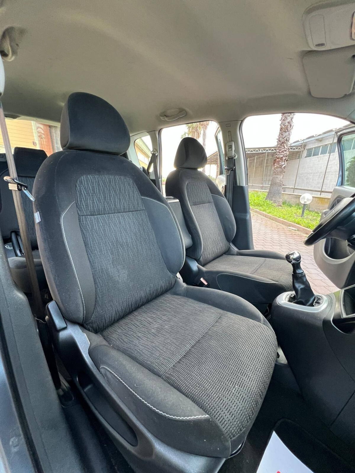 Citroen C3 Picasso 1.6 HDi 90 Exclusive Theatre (14)