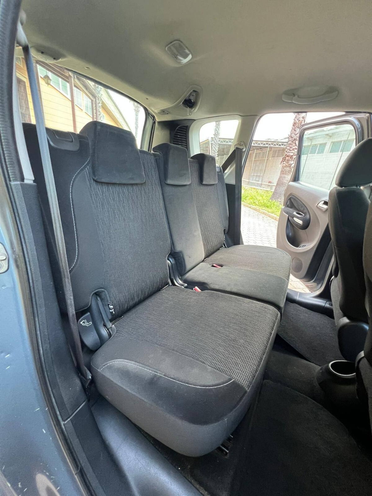 Citroen C3 Picasso 1.6 HDi 90 Exclusive Theatre (17)
