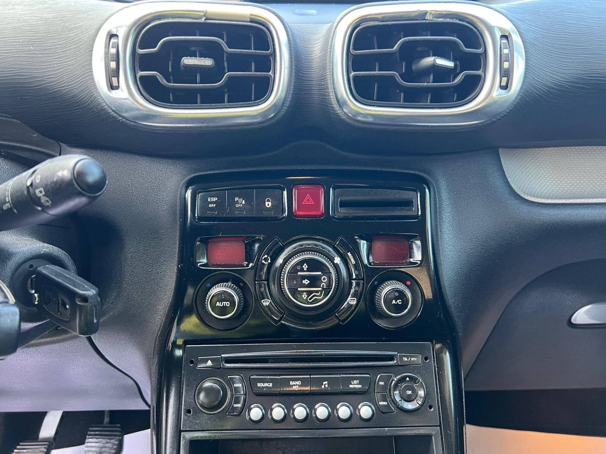 Citroen C3 Picasso 1.6 HDi 90 Exclusive Theatre (9)