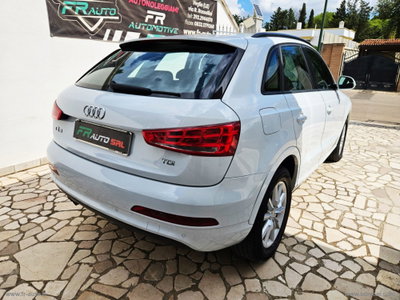 Audi Q3 2.0 TDI Business Plus (12)
