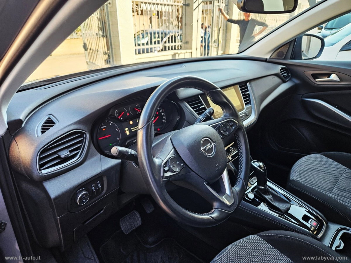 Opel Grandland 1.5 diesel Ecotec aut. (8)