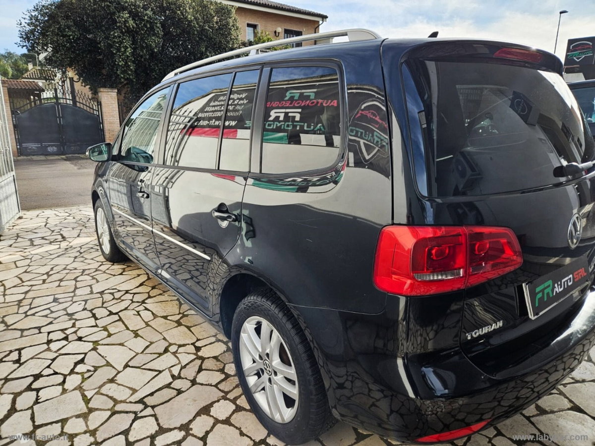 Volkswagen Touran 2.0 TDI 140 CV DSG Highline (5)
