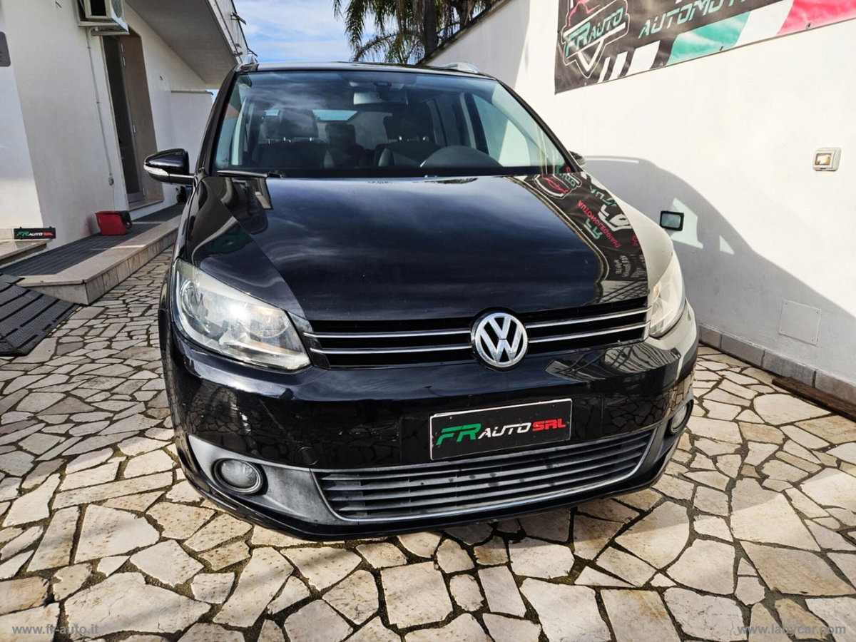 Volkswagen Touran 2.0 TDI 140 CV DSG Highline (6)