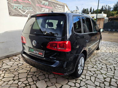 Volkswagen Touran 2.0 TDI 140 CV DSG Highline (7)