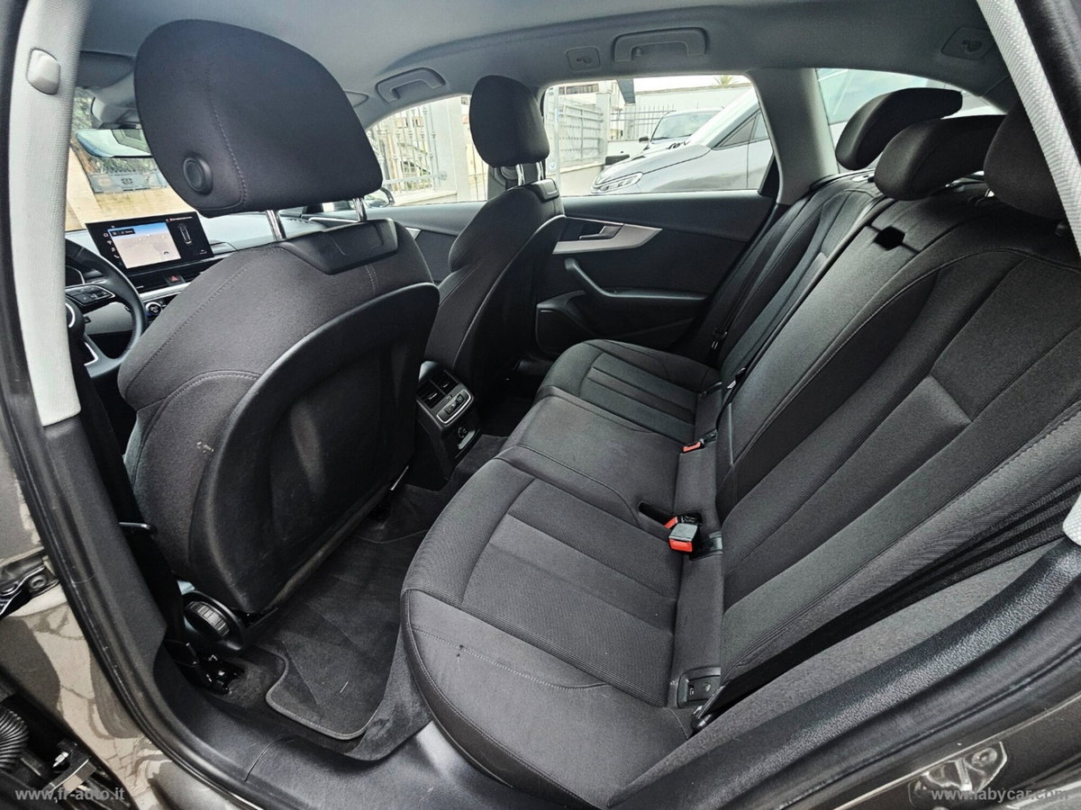 Audi A4 Allroad 40 TDI 190 CV S tronic Identity Contrast (14)