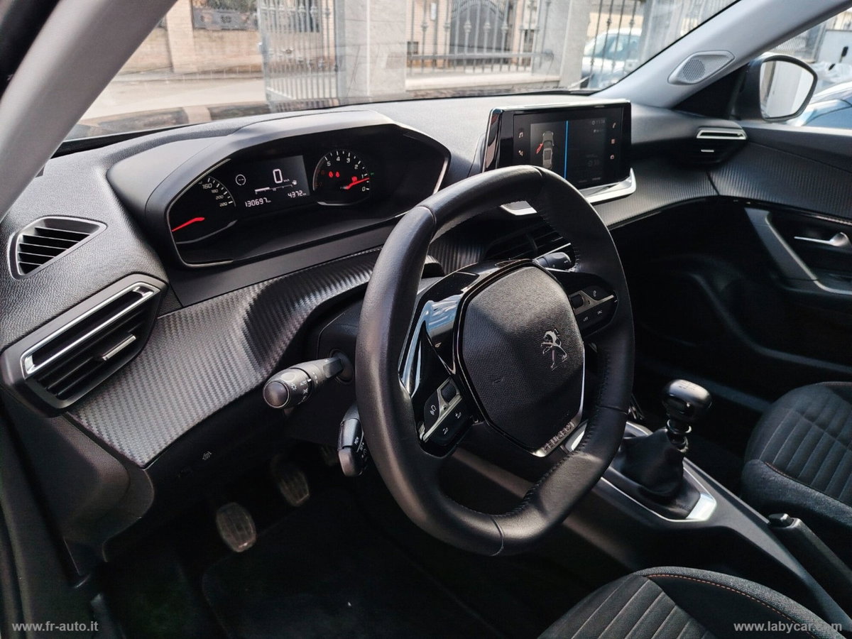 Peugeot 2008 BlueHDi 110 S&S GT (13)
