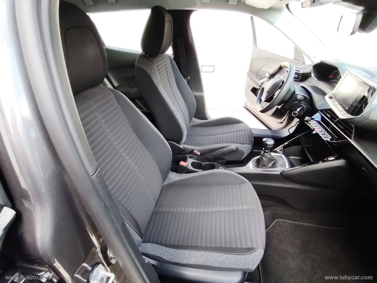 Peugeot 2008 BlueHDi 110 S&S GT (14)