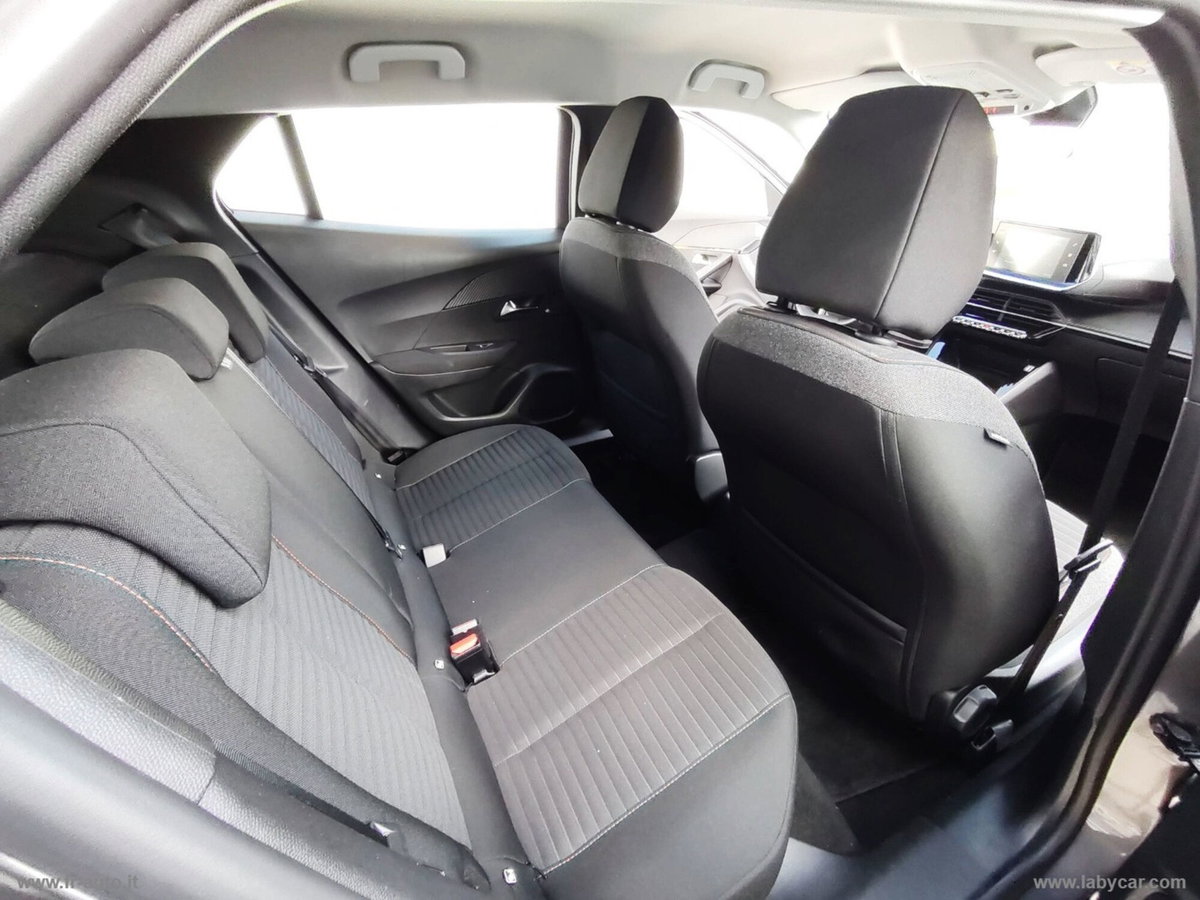 Peugeot 2008 BlueHDi 110 S&S GT (15)