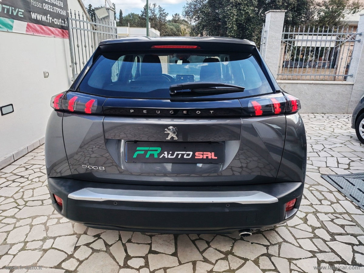 Peugeot 2008 BlueHDi 110 S&S GT (8)