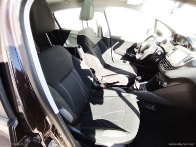 Peugeot 208 VTi 82 CV 5 porte Allure (10)