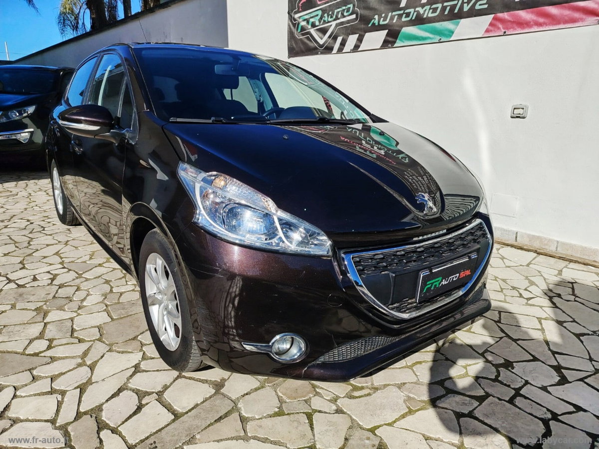 Peugeot 208 VTi 82 CV 5 porte Allure (4)
