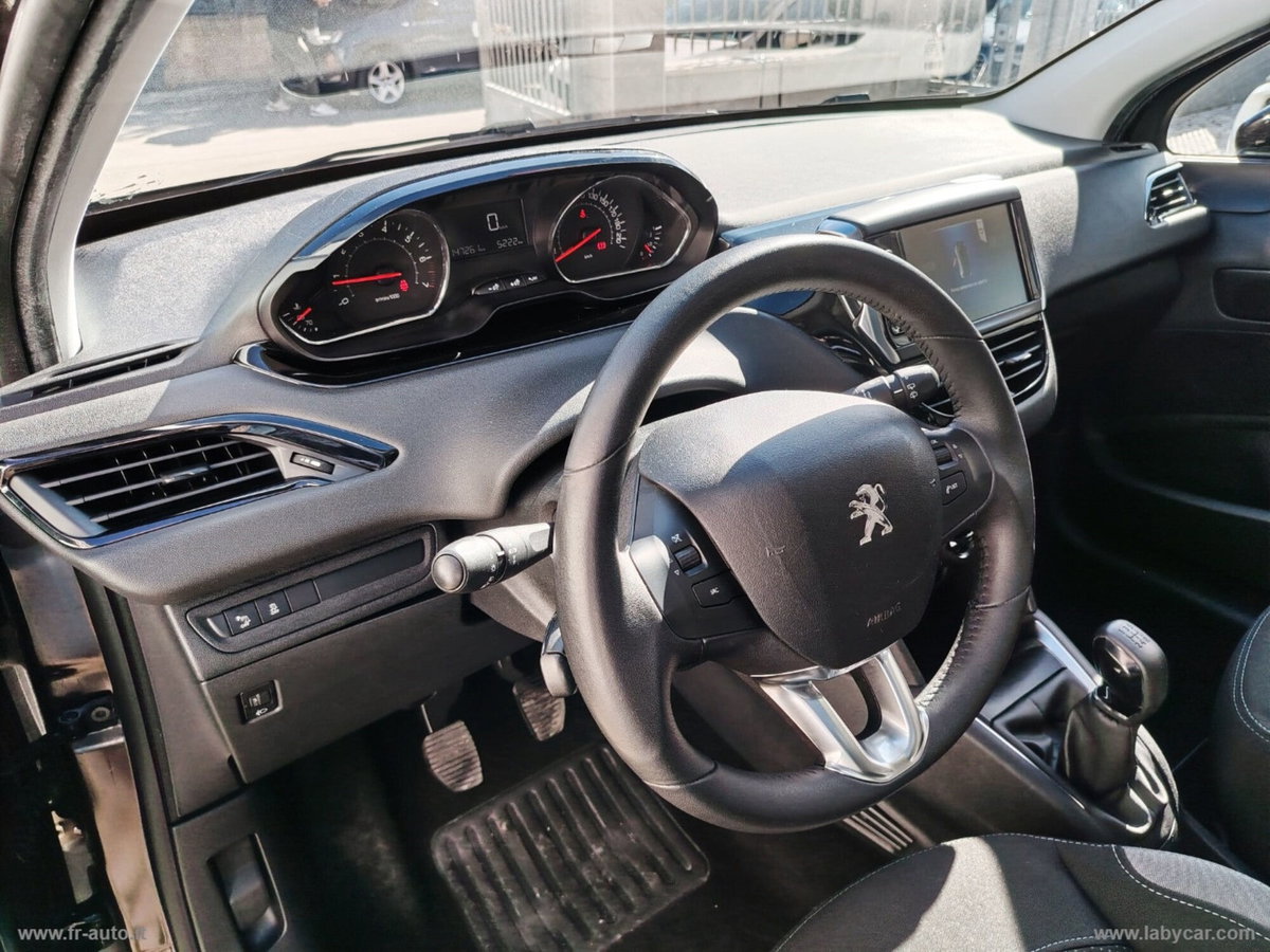 Peugeot 208 VTi 82 CV 5 porte Allure (7)