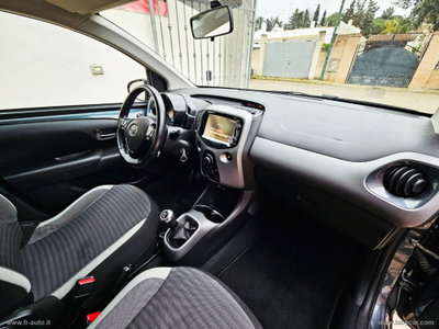 Toyota Aygo 1.0 VVT-i 72 CV 5 porte x-cite (12)