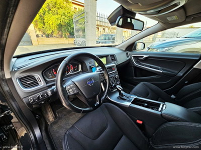 Volvo V60 D3 Geartronic Summum (10)