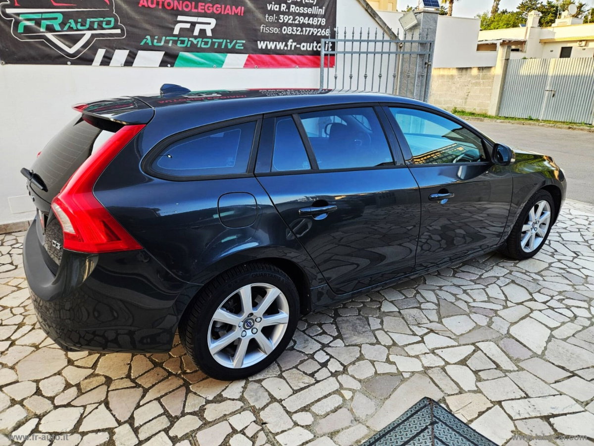 Volvo V60 D3 Geartronic Summum (6)